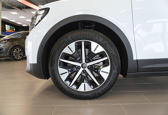 Ford Explorer 3 of 5