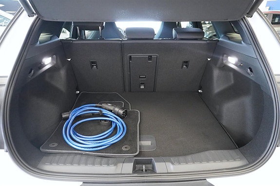 Ford Explorer 6 of 17