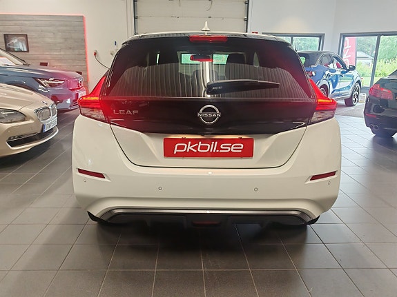 Nissan Leaf 5 of 5