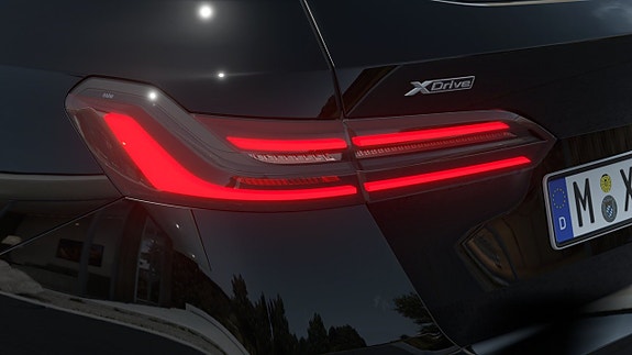 BMW 550e 8 of 13