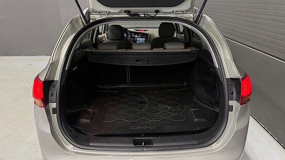 Kia Ceed 28 of 28