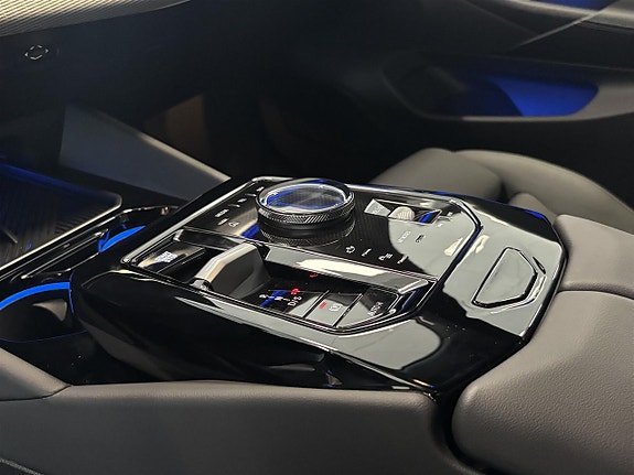 BMW 530e 10 of 14