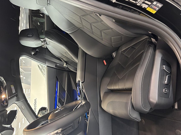 BMW 530e 13 of 14