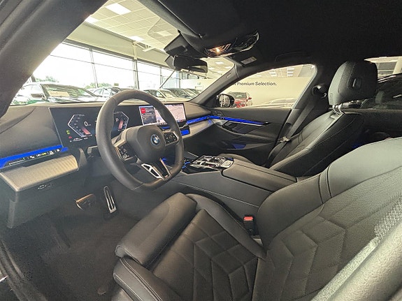 BMW 530e 3 of 14