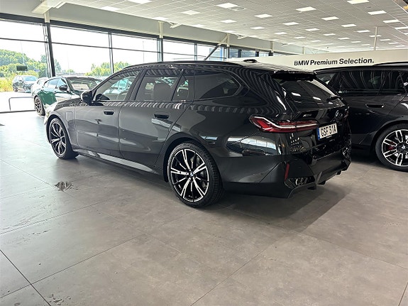 BMW 530e 5 of 14