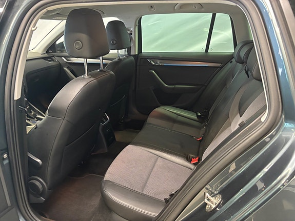 Skoda Octavia 6 of 10