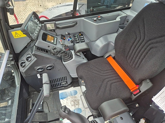 Yanmar ViO80-1A / 8ton grävmaskin /zertail / svanslös 10 of 10