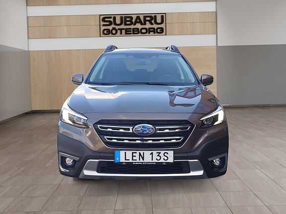 Subaru Outback 8 of 17