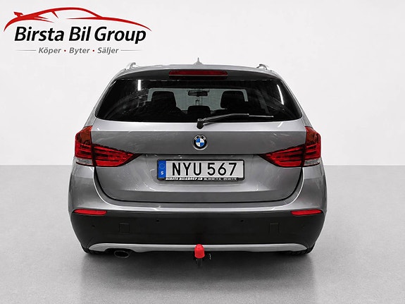 BMW X1 4 of 5