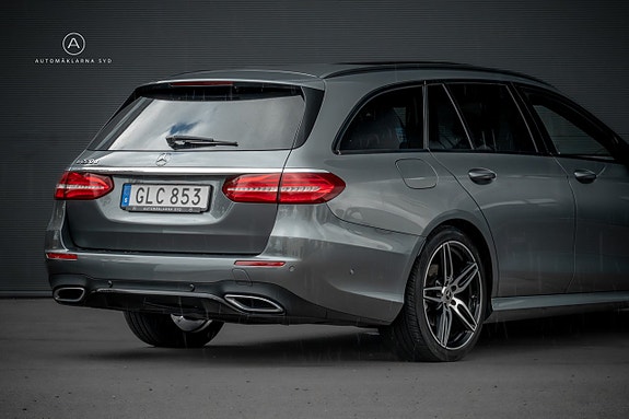 Mercedes-Benz E220 24 of 25