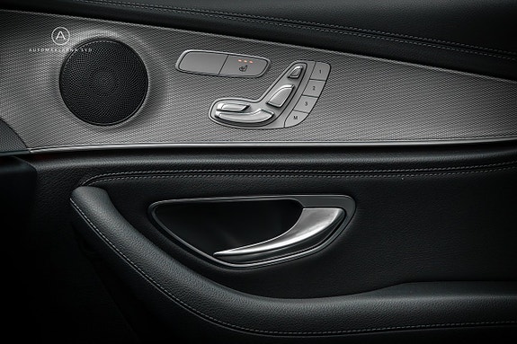 Mercedes-Benz E220 13 of 25