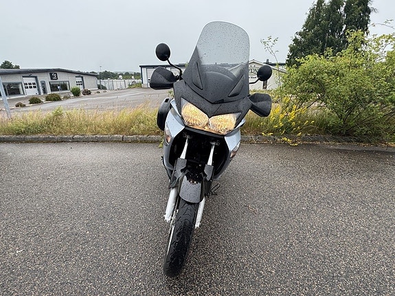 Honda Powersports XL1000VA Varadero 1.0 4 of 5
