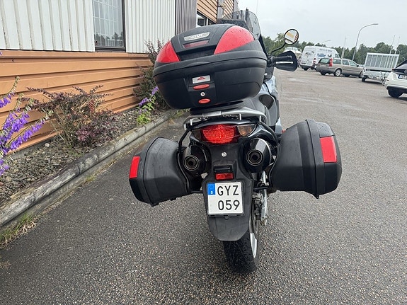 Honda Powersports XL1000VA Varadero 1.0 3 of 5