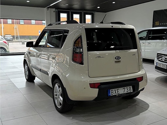 Kia Soul 3 of 5
