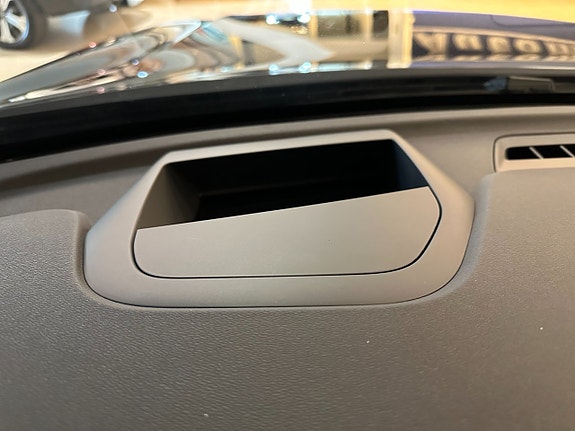 Volvo XC60 14 of 20
