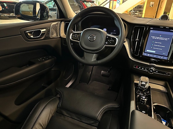 Volvo XC60 4 of 20