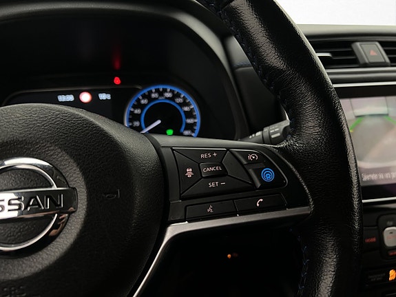 Nissan Leaf 24 of 29