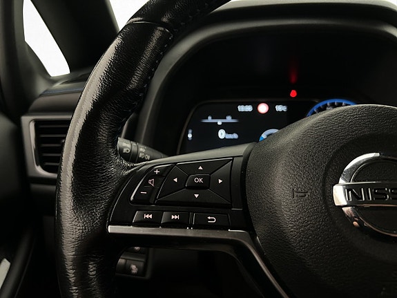 Nissan Leaf 23 of 29