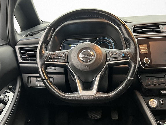 Nissan Leaf 13 of 29