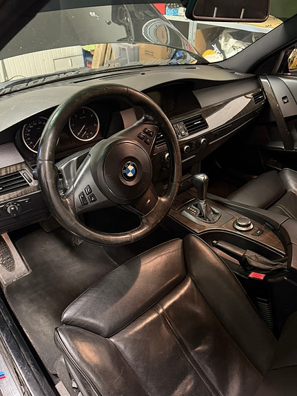 BMW 530d 4 of 6
