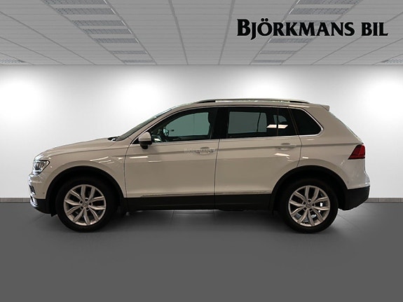 Volkswagen Tiguan 4 of 5