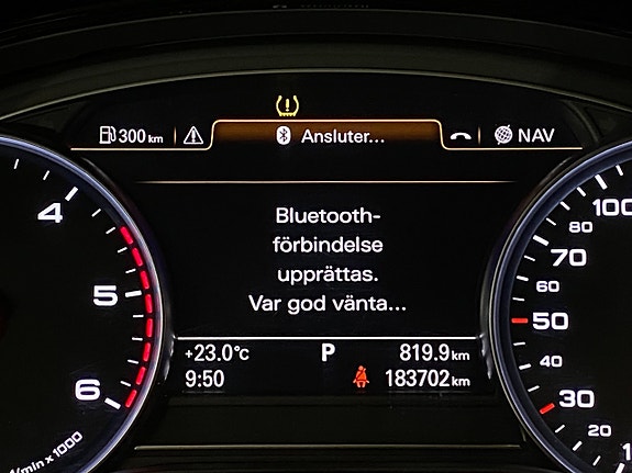 Audi A8 25 of 30