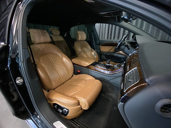 Audi A8 9 of 30