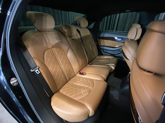 Audi A8 10 of 30