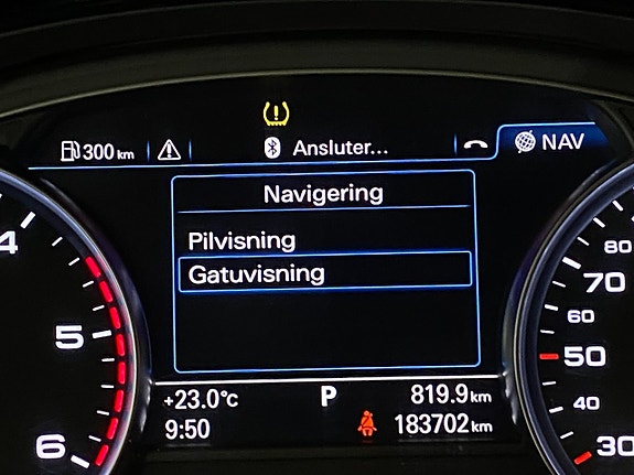 Audi A8 28 of 30