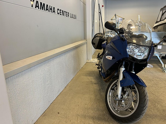 BMW F800 2 of 2