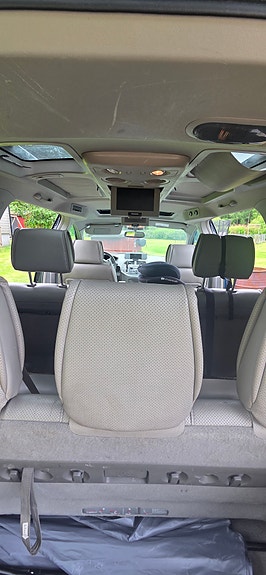Nissan Quest 8 of 13