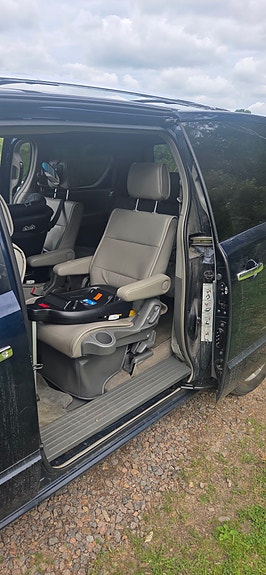Nissan Quest 6 of 13