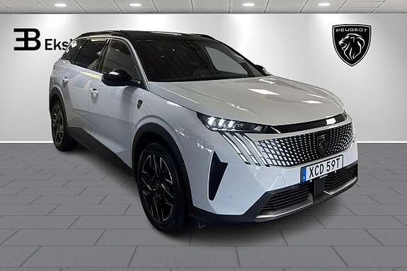 Peugeot 5008 3 of 5