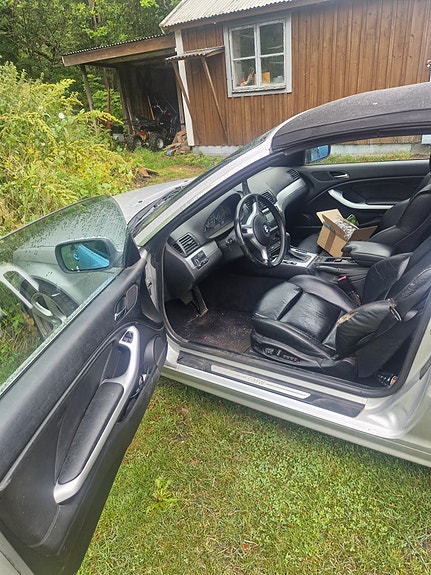 BMW 330Ci 4 of 5