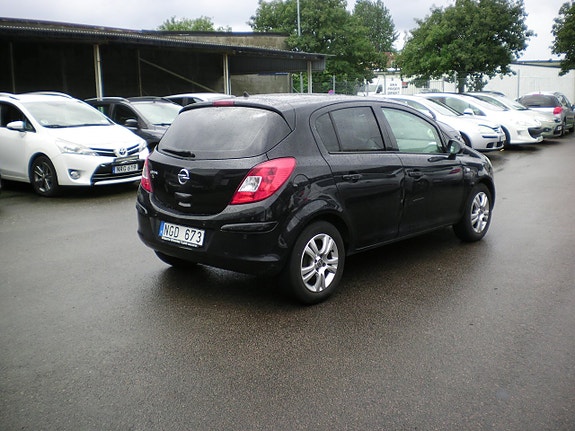 Opel Corsa 8 of 11