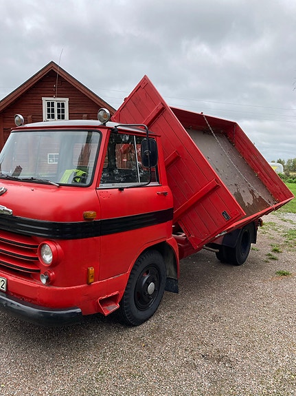 Volvo F82 2 of 6