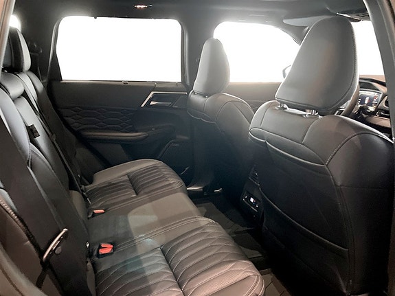 Mitsubishi Outlander 7 of 9