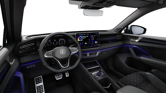 Volkswagen Tiguan 3 of 3