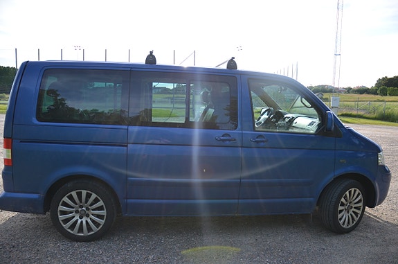 Volkswagen Multivan 4 of 5