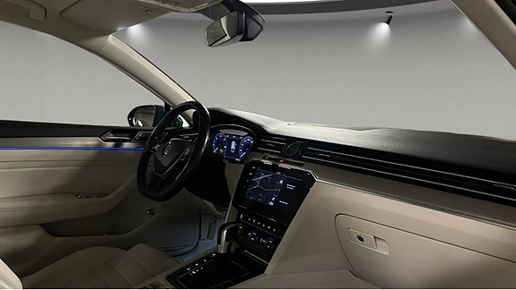 Volkswagen Passat 8 of 10