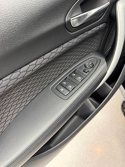 BMW 120d 5 of 5