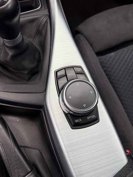 BMW 120d 9 of 11