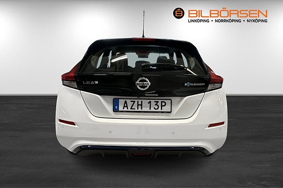 Nissan Leaf 5 of 5