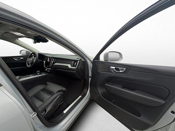 Volvo XC60 29 of 30