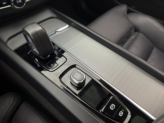 Volvo XC60 26 of 30