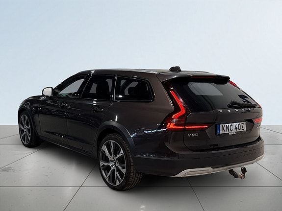 Volvo V90 Cross Country 5 of 25