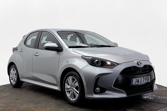 Toyota Yaris 4 of 28