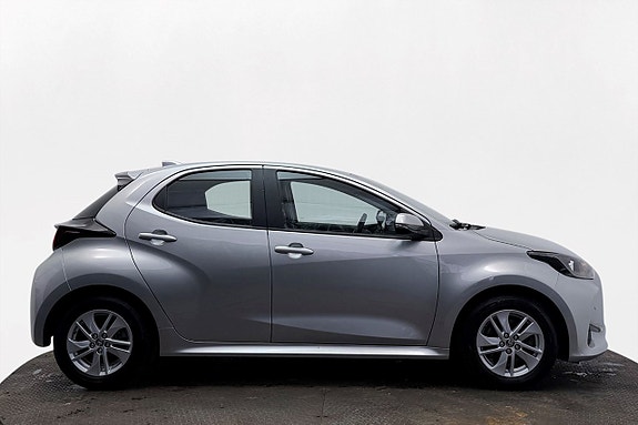Toyota Yaris 5 of 28