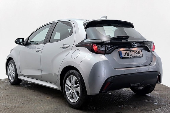 Toyota Yaris 9 of 28
