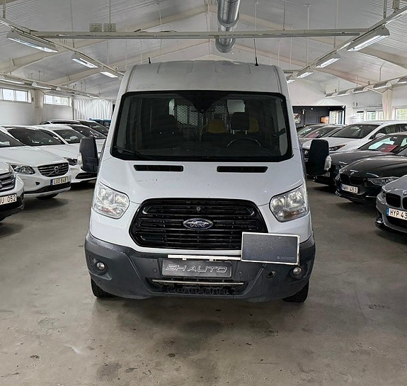 Ford Transit 2 of 5